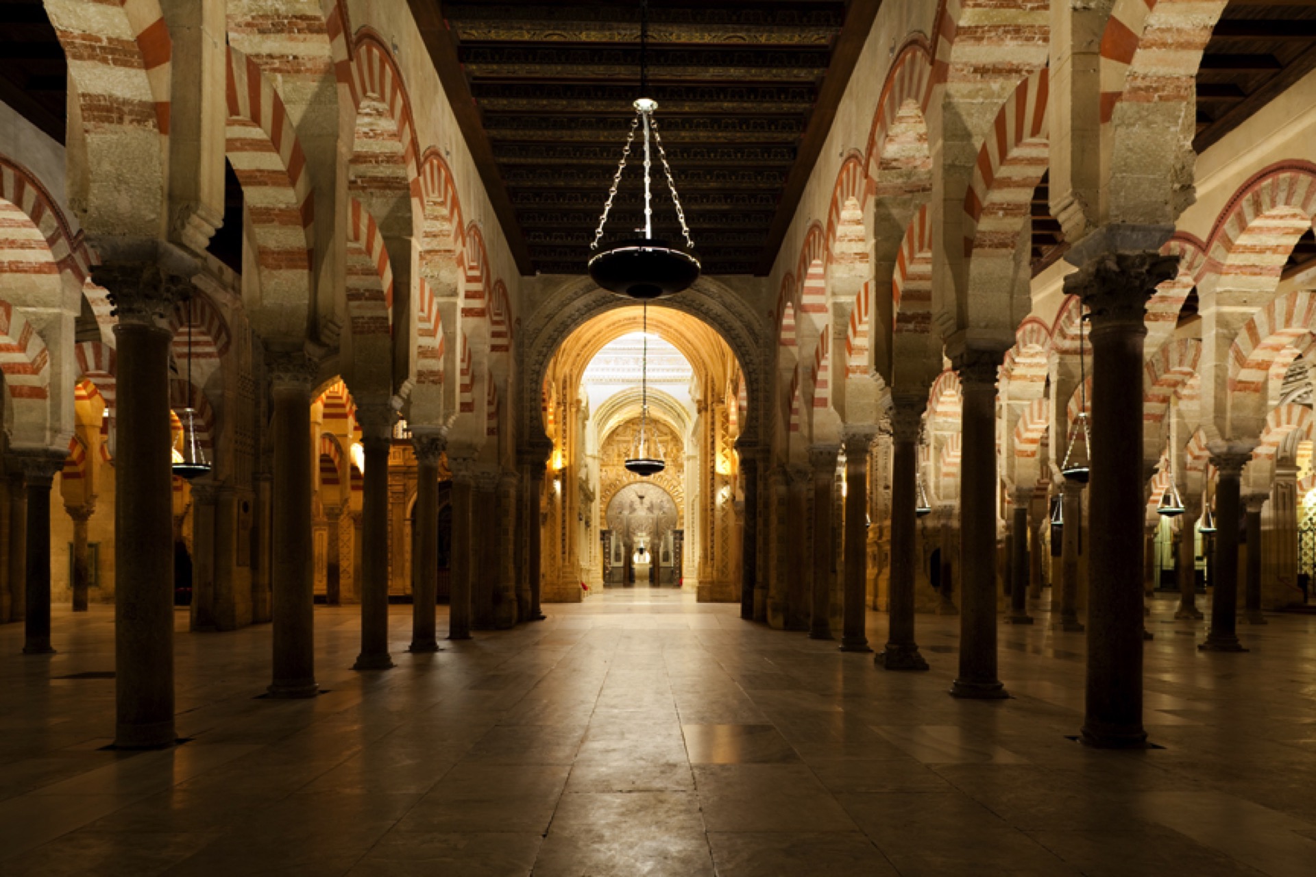 Soul of Cordoba night tour, Cathedral-Grand Mosque of Cordoba - Image 4